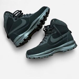 nike rainboot